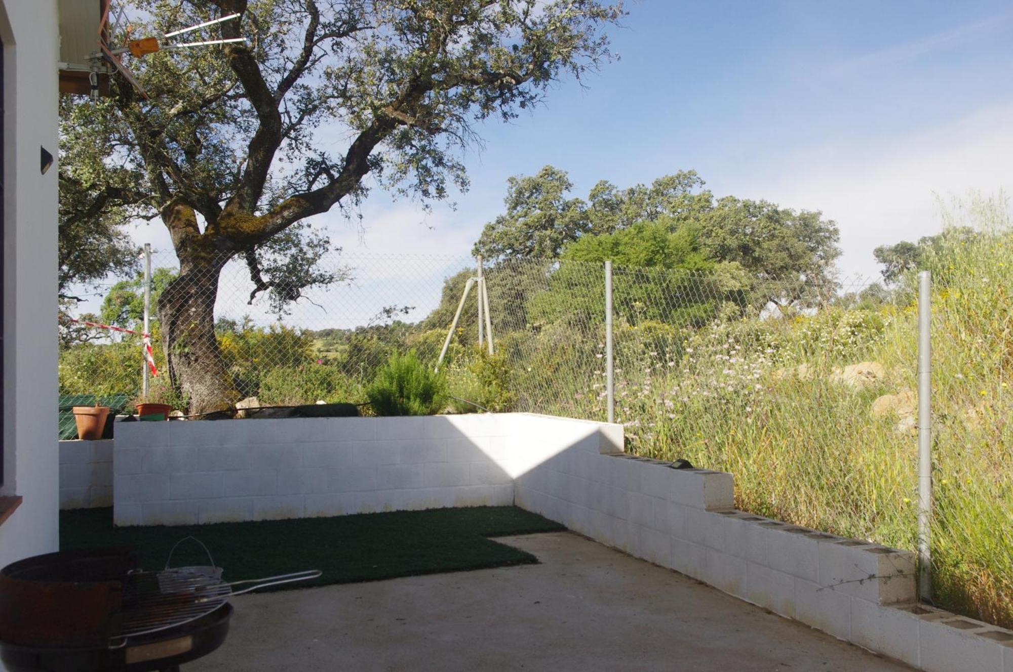 Villa Saudade, Casa Entre Encinas El Castillo de las Guardas Exterior foto